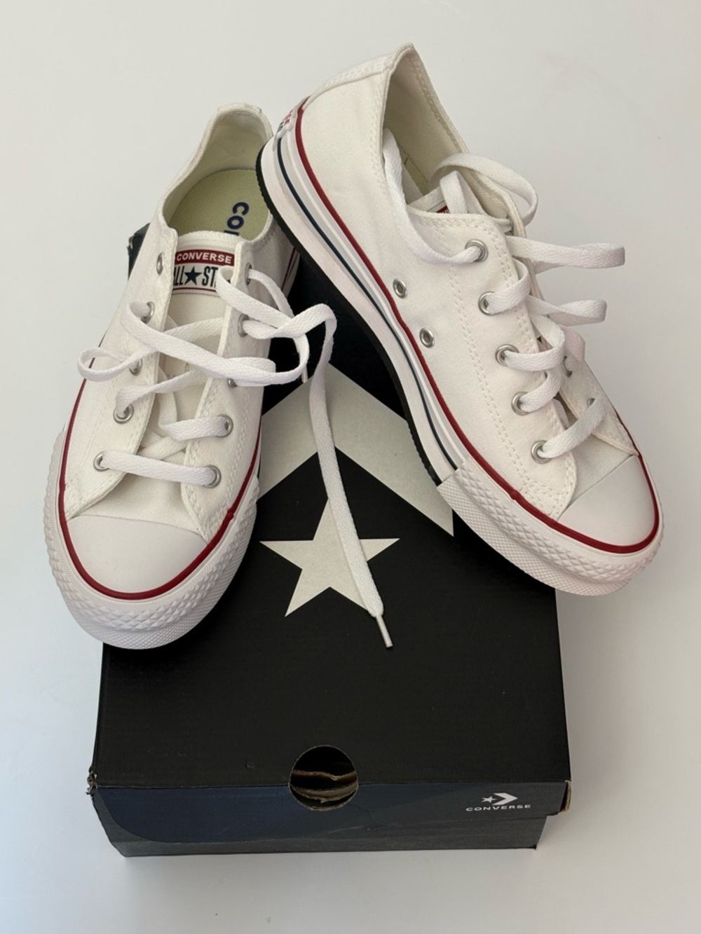 Converse Girls CTAS Eva Lift Ox White w/Red and Blue Strip Size 4 Youth